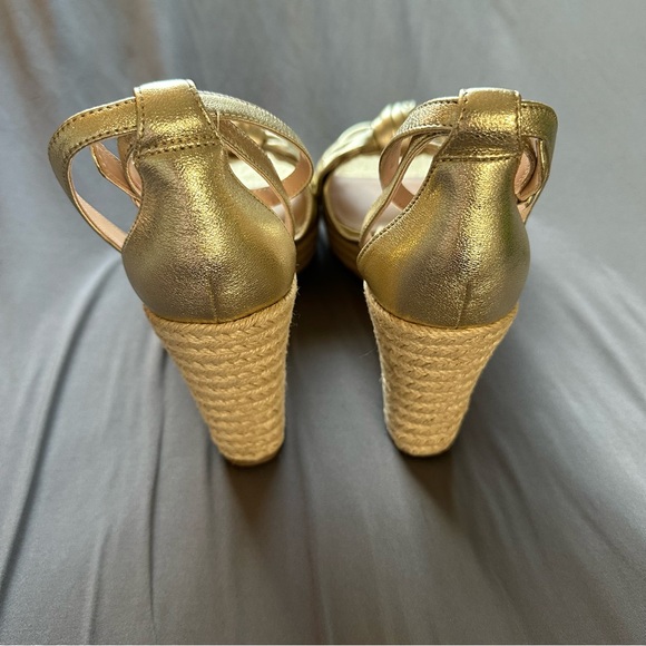NIB Kate Spade Tianna Metallic Gold Wedge Sandals - Picture 3 of 9